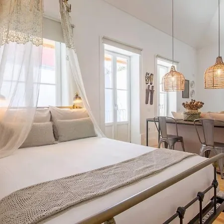 Apartment And Lovely With Balcony In *