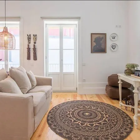 And Lovely With Balcony In Apartamento Porto